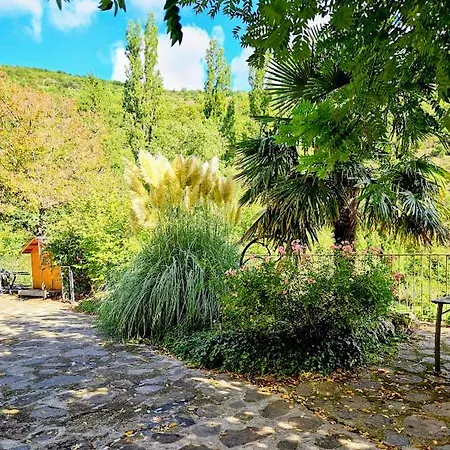 Aux Doux Refuges De La Muse * Montjaux