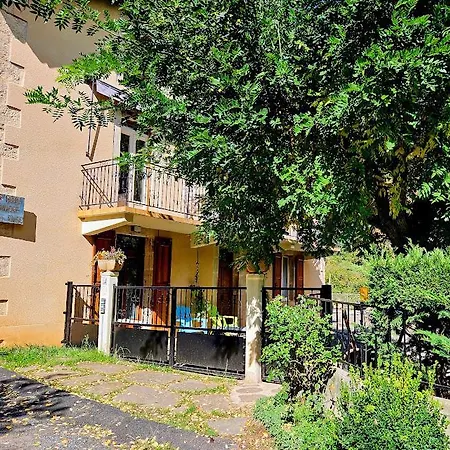 Aux Doux Refuges De La Muse Apartamento