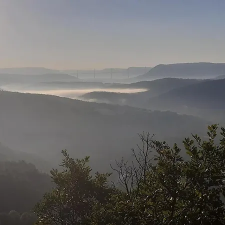 Aux Doux Refuges De La Muse Апартаменты Montjaux